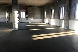 Полусухая стяжка пола школы в Клину