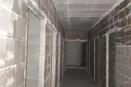 ЖК Новое лыткарино. Штукатурка стен  и откосов в МОП.